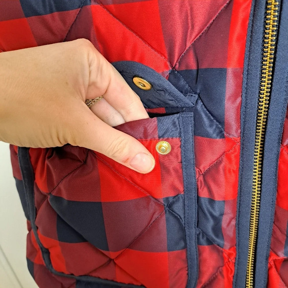 J. Crew Red Navy Buffalo Plaid Quilted Puffer Down Feather Excursion Vest Sz XS - Picture 5 of 9